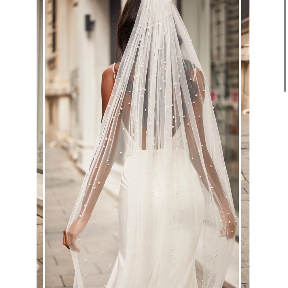 Pearl Cathedral Length 10ft Bridal Veil in Light Ivory